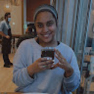 Meet your Posher, Danissa